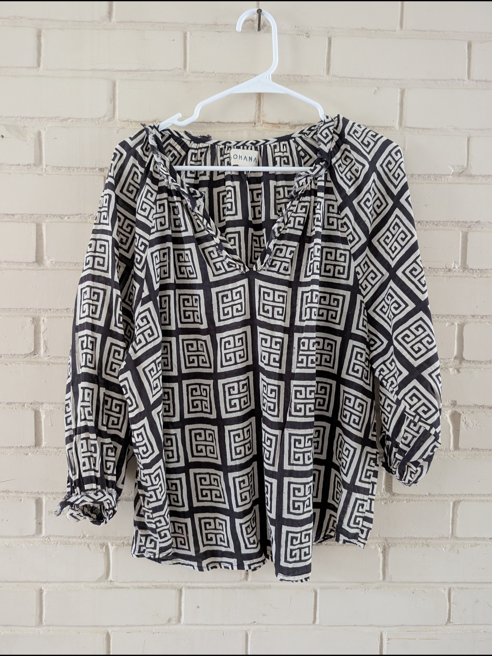 Sohana XL Black & White Geometric Frayed Top